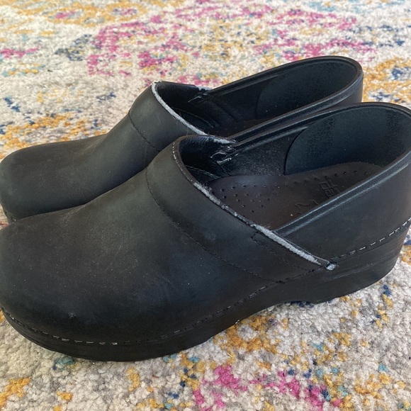 Dansko Professional Black Oiled Clog Women’s Size 38 or 7 - Picture 9 of 9